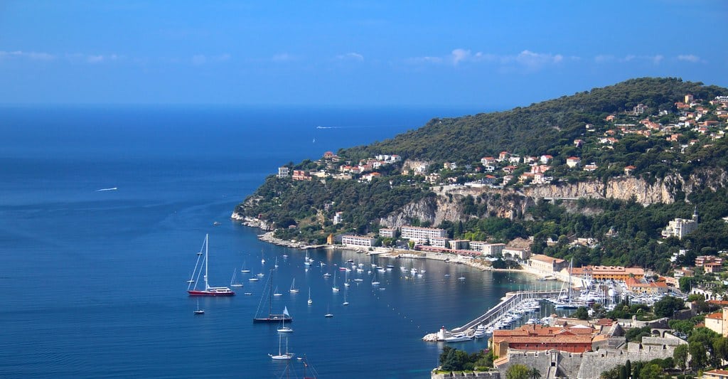 The coolest destinations for your holidays – take a private jet to France