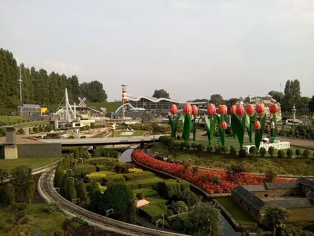 Bezoek Madurodam per privé jet