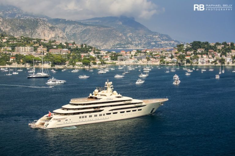 Le Yacht le plus cher du monde et son top 10 - Fly Aeolus