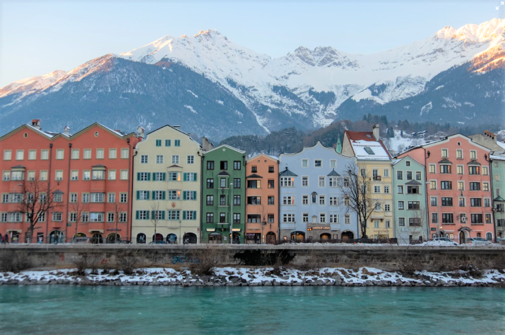 Innsbruck, la capitale du Tyrol, un trésor à découvrir.