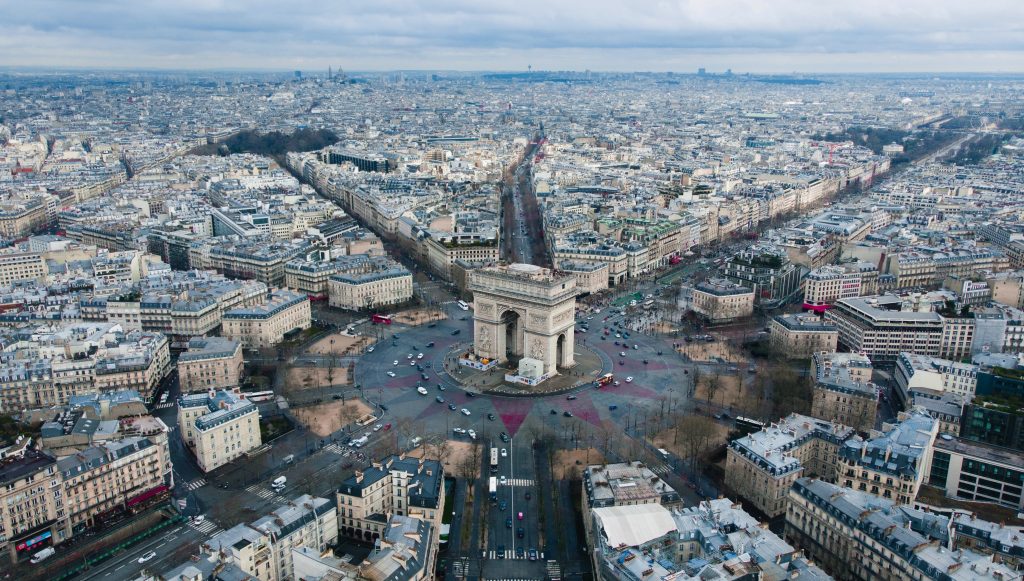 De Arc de triomphe toerisme in Parijs