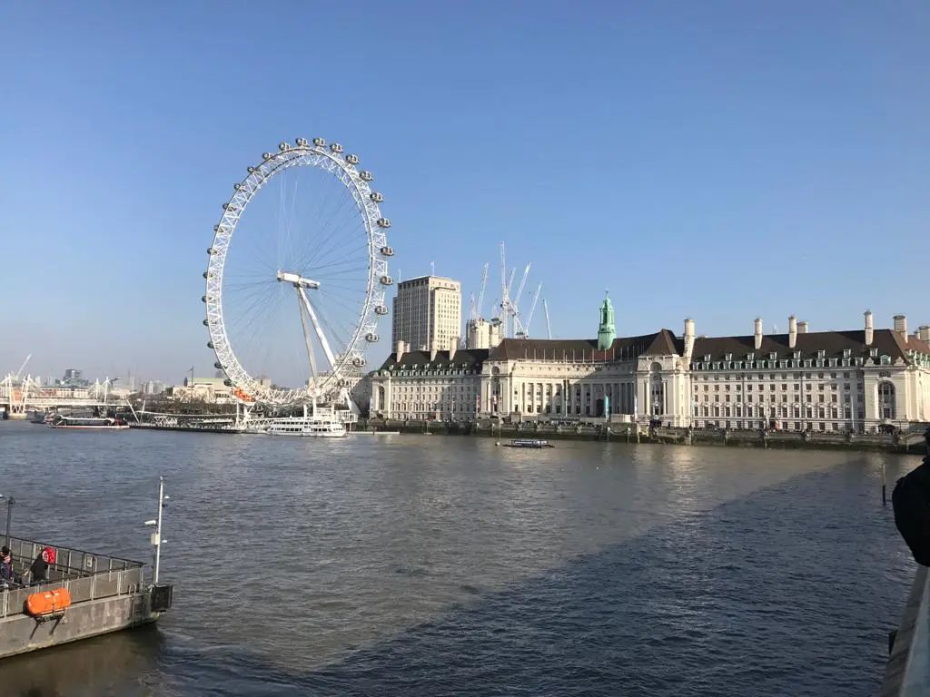 Bezoek de London Eye per privéjet