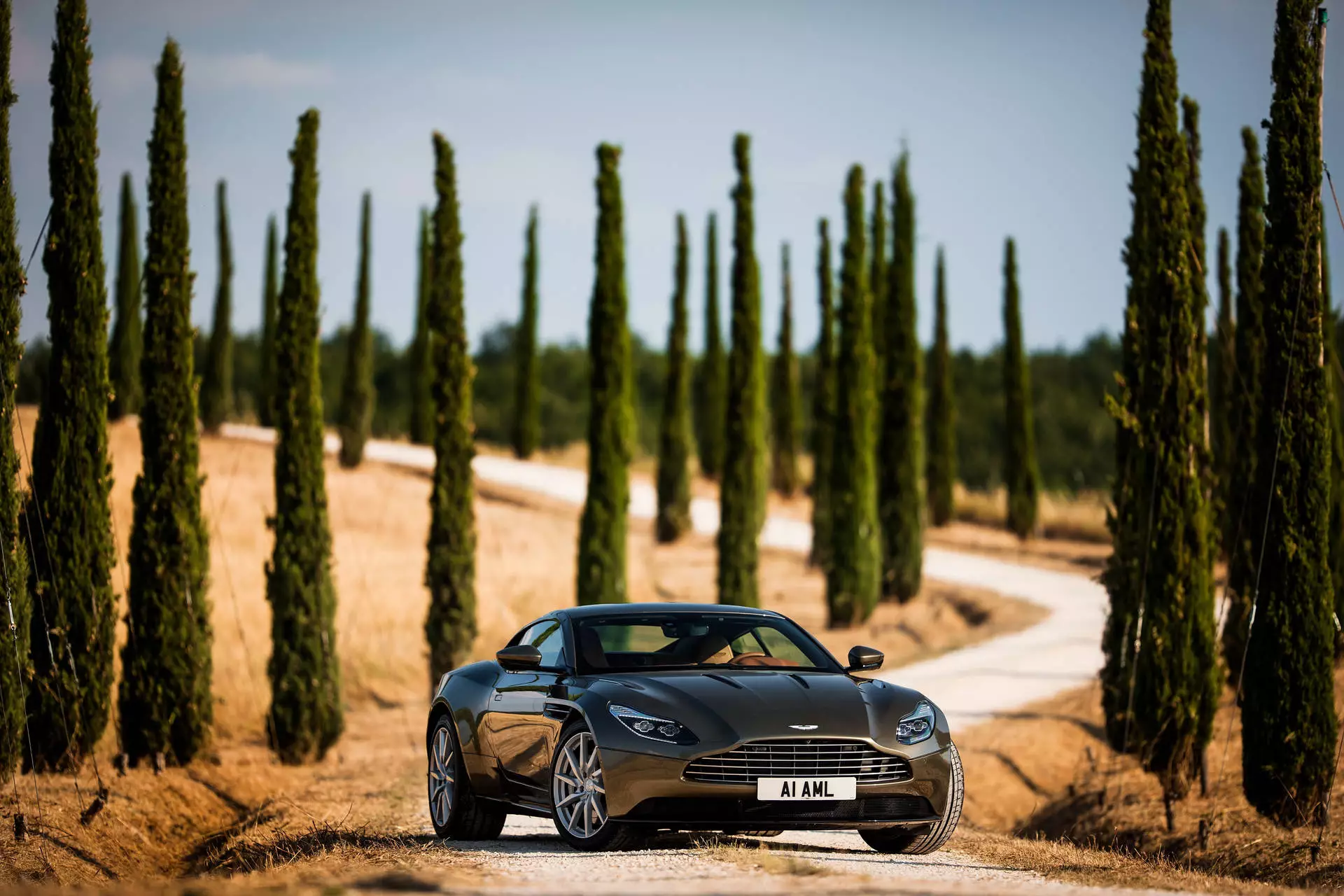 Voitures de luxes , incroyable Aston Martin 