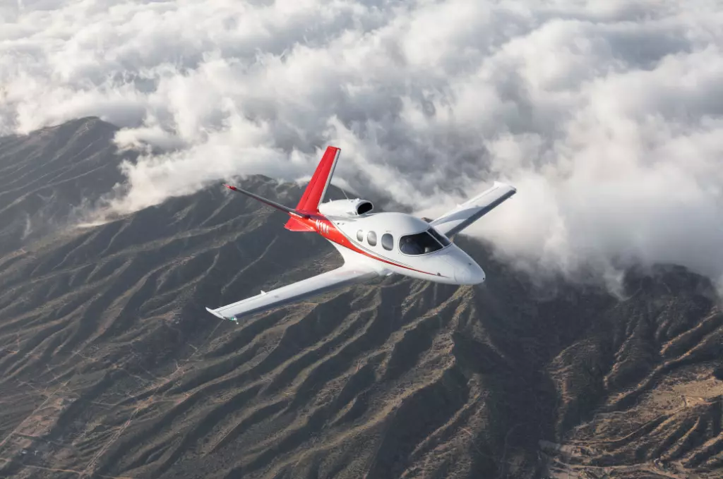 Le Cirrus SF50 Vision Jet, exemple d'un avion à petit prix