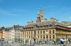 Reach Lille by air taxi private jet